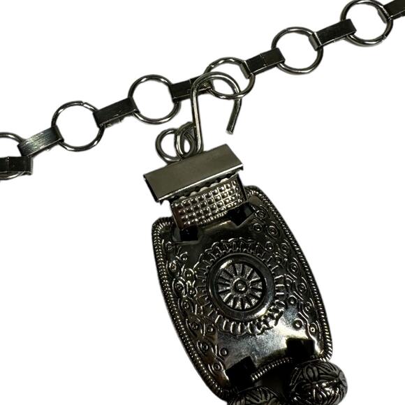 Vintage Western Beaded Medallion Concho Chain Belt Silver Tone Cream Festival main image 6